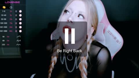 succubus_leslie online show from 11/19/25, 10:21