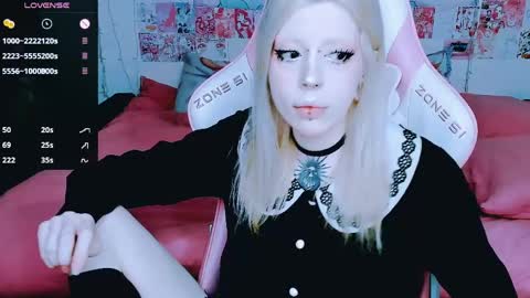 Snapshot of succubus_leslie chatting on 04/01/26, 06:14 succubus_leslie online show from 04/01/26, 06:14