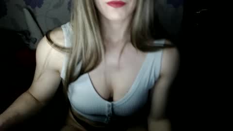 Snapshot of succubusqueen669 chatting on 03/28/26, 01:49 succubusqueen669 online show from 03/28/26, 01:49