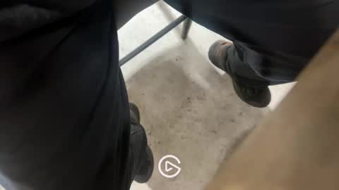 Snapshot of suck_me22 chatting on 01/05/25, 01:24 suck_me22 online show from 01/05/25, 01:24