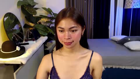 Snapshot of suckablechick chatting on 01/28/25, 01:29 Marry online show from 01/28/25, 01:29