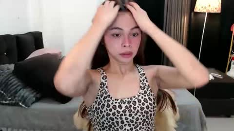 Snapshot of suckablechick chatting on 02/18/26, 07:04 Marry online show from 02/18/26, 07:04