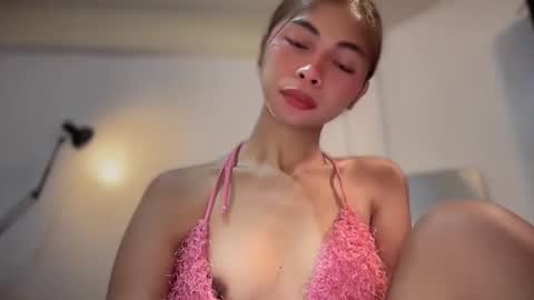 Snapshot of suckablechick chatting on 02/19/26, 03:08 Marry online show from 02/19/26, 03:08