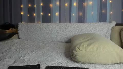 Snapshot of sucklovers chatting on 01/19/26, 11:58 Kat Martinez online show from 01/19/26, 11:58