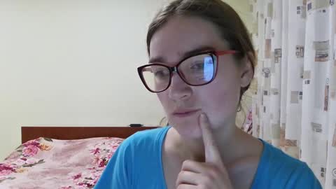 Snapshot of suckmydickifurstreight chatting on 03/11/25, 06:30 suckmydickifurstreight online show from 03/11/25, 06:30