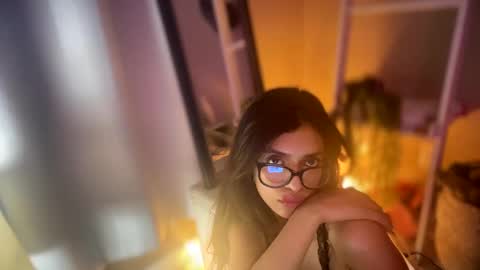 SaraSabeen online show from 12/17/24, 10:43