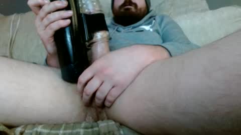 Snapshot of suckmywhitecock25 chatting on 05/06/26, 04:34 suckmywhitecock25 online show from 05/06/26, 04:34