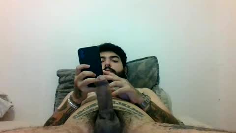 Snapshot of suckpussy69 chatting on 06/10/26, 06:51 suckpussy69 online show from 06/10/26, 06:51