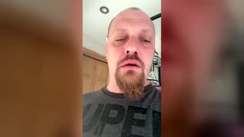 Snapshot of suckyourpussy696 chatting on 03/28/26, 05:23 suckyourpussy696 online show from 03/28/26, 05:23