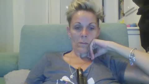 Snapshot of sucrette5629 chatting on 04/28/26, 08:03 sucrette5629 online show from 04/28/26, 08:03