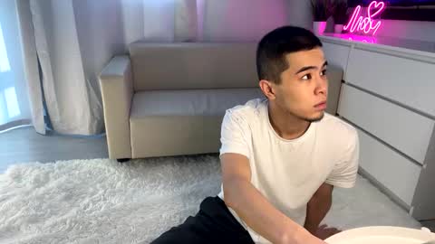 Emmy online show from 02/19/25, 09:06