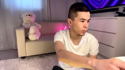 Emmy online show from 03/02/25, 09:21