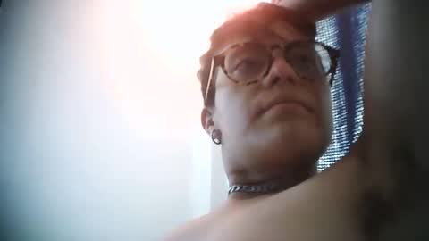 Snapshot of suedirtyboy chatting on 12/13/24, 06:49 suedirtyboy online show from 12/13/24, 06:49