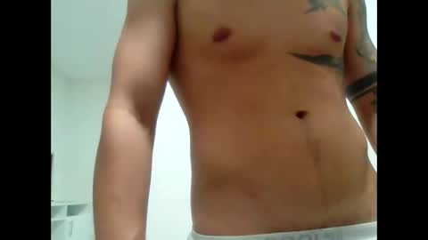 Snapshot of suetsemsay chatting on 10/13/25, 03:06 suetsemsay online show from 10/13/25, 03:06