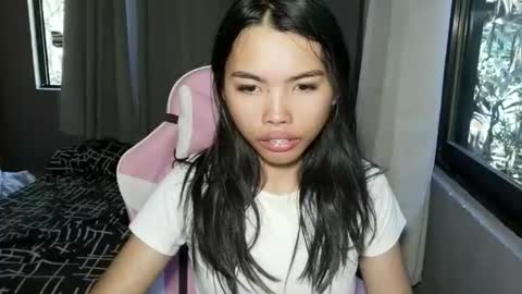 Snapshot of sugar_holly96 chatting on 04/20/26, 05:32 sugar_holly96 online show from 04/20/26, 05:32