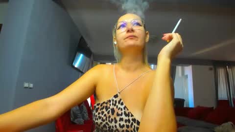 May online show from 11/03/25, 09:21