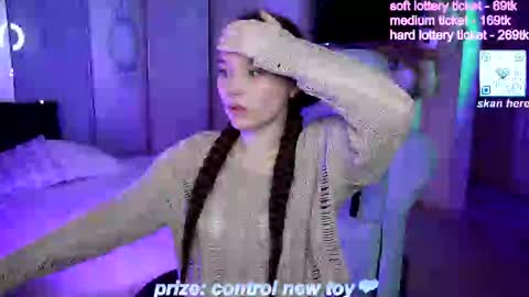 Rikki online show from 10/18/25, 05:57