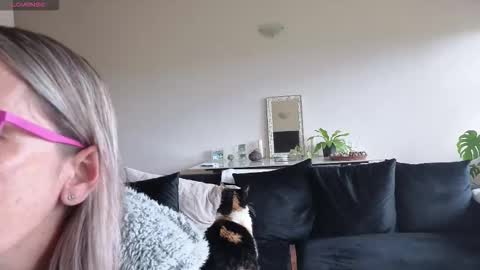 Snapshot of sugar_spice_all_things_nice chatting on 09/29/25, 11:59 Sugar 4pm-8pm CAT Mon-Fri online show from 09/29/25, 11:59