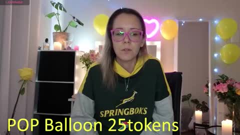 Snapshot of sugar_spice_all_things_nice chatting on 10/15/25, 03:12 Sugar 4pm-8pm CAT Mon-Fri online show from 10/15/25, 03:12