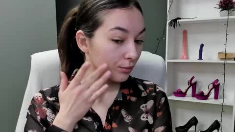 Snapshot of sugar_xmegan chatting on 01/19/26, 07:45 Megan online show from 01/19/26, 07:45