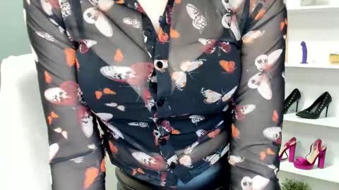 Snapshot of sugar_xmegan chatting on 02/19/26, 08:43 Megan online show from 02/19/26, 08:43