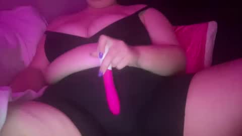 Snapshot of sugarbabeepay18 chatting on 02/04/25, 02:17 sugarbabeepay18 online show from 02/04/25, 02:17