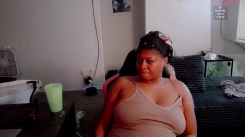 lexi love online show from 11/02/25, 06:10