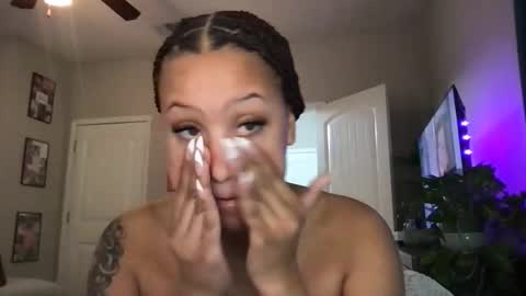 Snapshot of sugarbossbaby02 chatting on 03/13/26, 03:07 sugarbossbaby02 online show from 03/13/26, 03:07