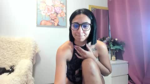 Snapshot of sugarburn chatting on 02/05/26, 07:24 Magda online show from 02/05/26, 07:24