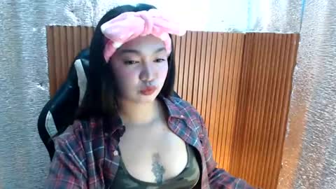 Sugar online show from 01/27/25, 06:20