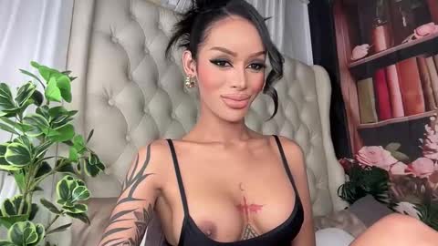 Jess online show from 09/16/25, 04:13