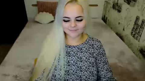 Snapshot of sugarkissx chatting on 10/25/25, 06:35 sugarkissx online show from 10/25/25, 06:35