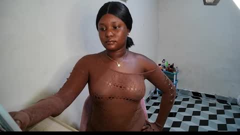 Snapshot of sugarplumxx56 chatting on 09/14/25, 02:11 favourite online show from 09/14/25, 02:11