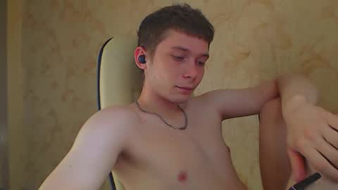 Snapshot of sugarrebit chatting on 09/15/25, 01:00 Sugarbutter  online show from 09/15/25, 01:00