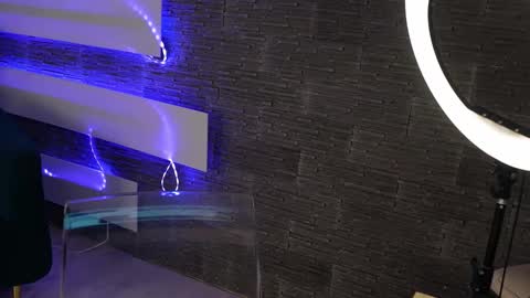 Sugar online show from 10/06/25, 11:29