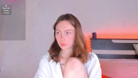 Snapshot of sugarsin_ chatting on 06/08/26, 01:28 Lola online show from 06/08/26, 01:28