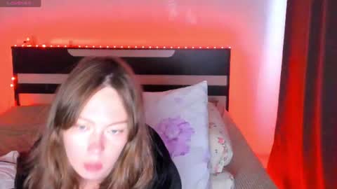 Snapshot of sugarsin_ chatting on 07/12/26, 12:01 Lola online show from 07/12/26, 12:01
