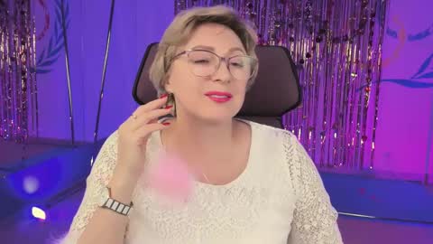 Vivien online show from 02/19/25, 03:16