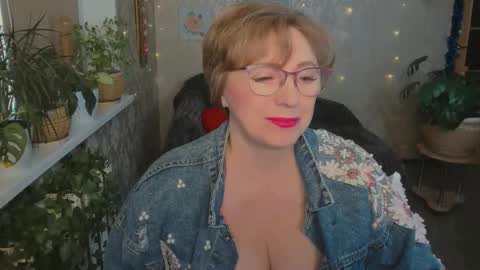 Vivien online show from 01/15/26, 09:14