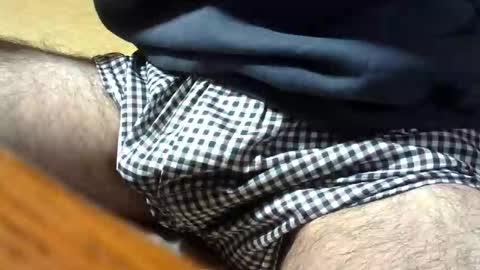 Snapshot of sugereyes99 chatting on 04/19/26, 10:12 sugereyes99 online show from 04/19/26, 10:12