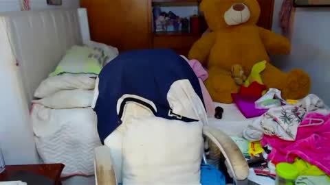 Snapshot of suggarbaby1 chatting on 12/25/24, 07:35 Cami   Back in 2 hours online show from 12/25/24, 07:35