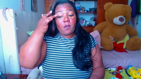 Snapshot of suggarbaby1 chatting on 01/26/25, 06:58 Cami   Back in 2 hours online show from 01/26/25, 06:58