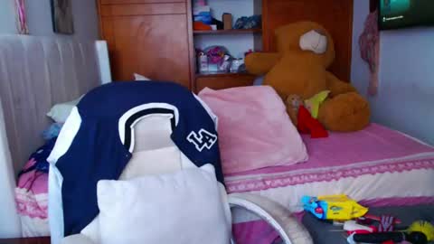 Snapshot of suggarbaby1 chatting on 02/09/25, 10:11 Cami   Back in 2 hours online show from 02/09/25, 10:11