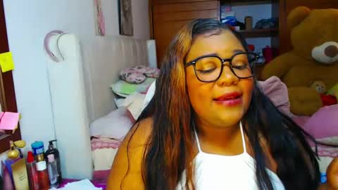 Snapshot of suggarbaby1 chatting on 02/15/25, 07:06 Cami   Back in 2 hours online show from 02/15/25, 07:06