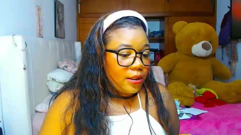 Snapshot of suggarbaby1 chatting on 02/22/25, 07:56 Cami   Back in 2 hours online show from 02/22/25, 07:56