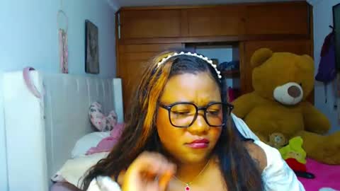 Snapshot of suggarbaby1 chatting on 02/23/25, 09:11 Cami   Back in 2 hours online show from 02/23/25, 09:11