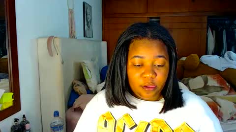 Snapshot of suggarbaby1 chatting on 09/17/25, 04:25 Cami   Back in 2 hours online show from 09/17/25, 04:25