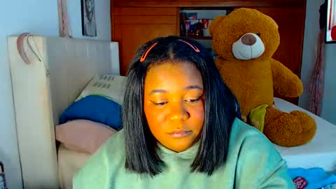 Snapshot of suggarbaby1 chatting on 09/19/25, 07:10 Cami   Back in 2 hours online show from 09/19/25, 07:10