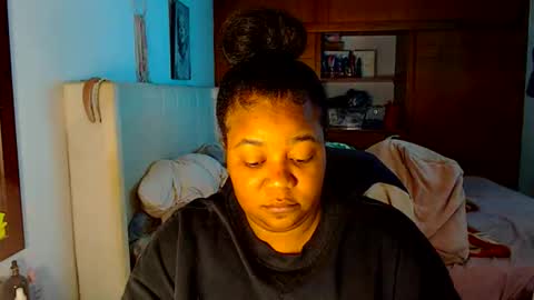 Snapshot of suggarbaby1 chatting on 10/20/25, 04:35 Cami   Back in 2 hours online show from 10/20/25, 04:35