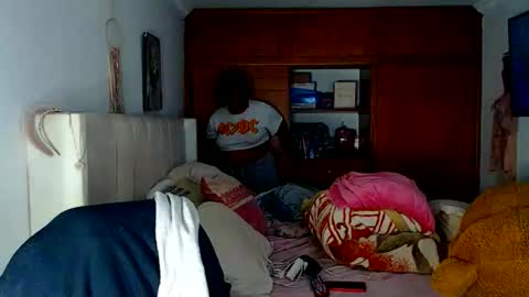 Cami   Back in 2 hours online show from 06/11/26, 04:32